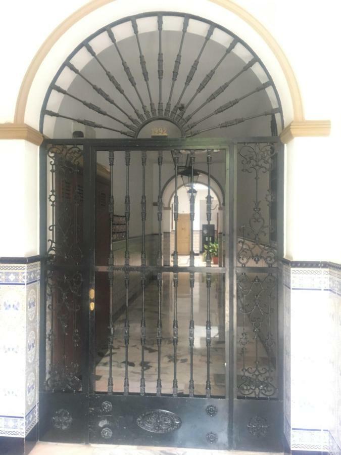 Hispalis Puerta Carmona เซบีญา ภายนอก รูปภาพ